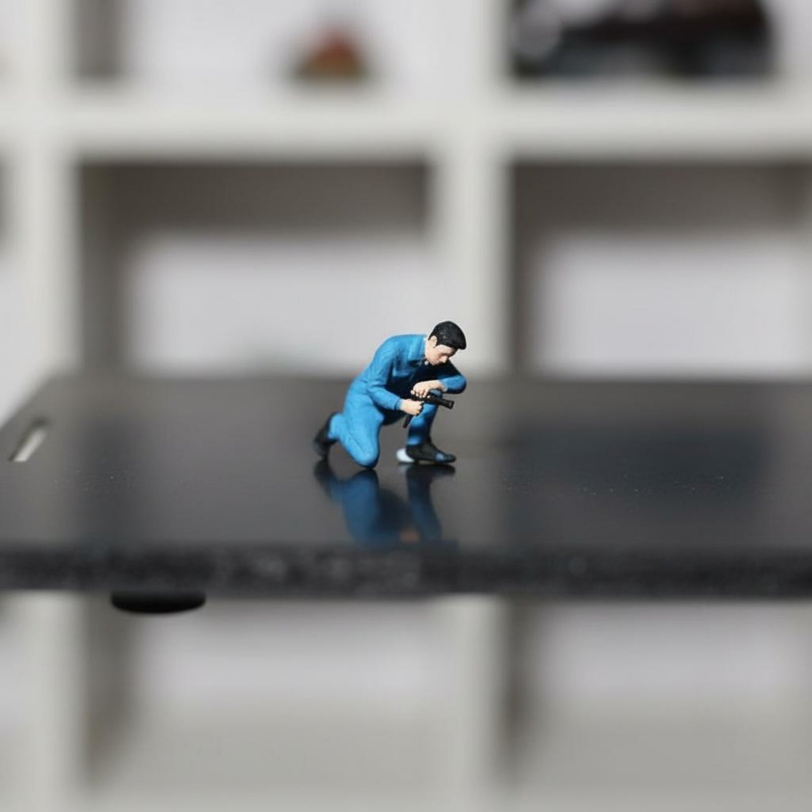 Phone Looking Man Figure Scene - Phone Accessories For Men ulasan dan harga